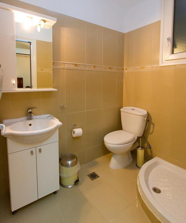 Hotel Viana ルトラ・エディプソス エクステリア 写真